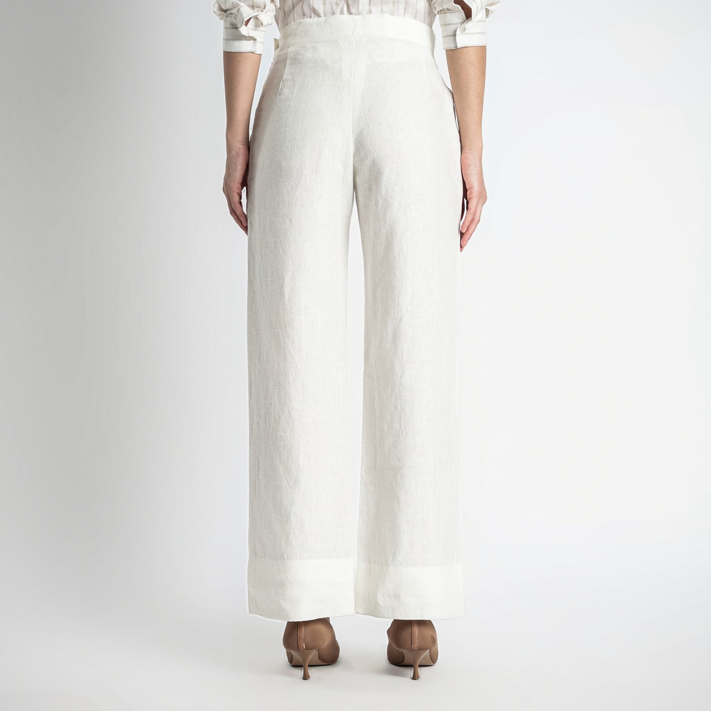 Moscow – Double Pleated Straight-Leg Linen Trousers – Ivory