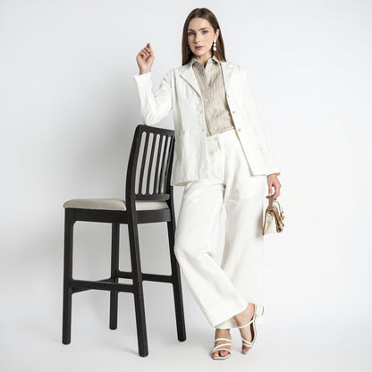 Belucci – Tailored Notch Lapel Linen Blazer – Ivory