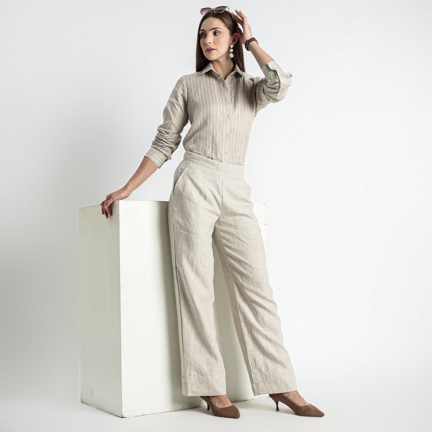 Moscow – Double Pleated Straight-Leg Linen Trousers – Sand