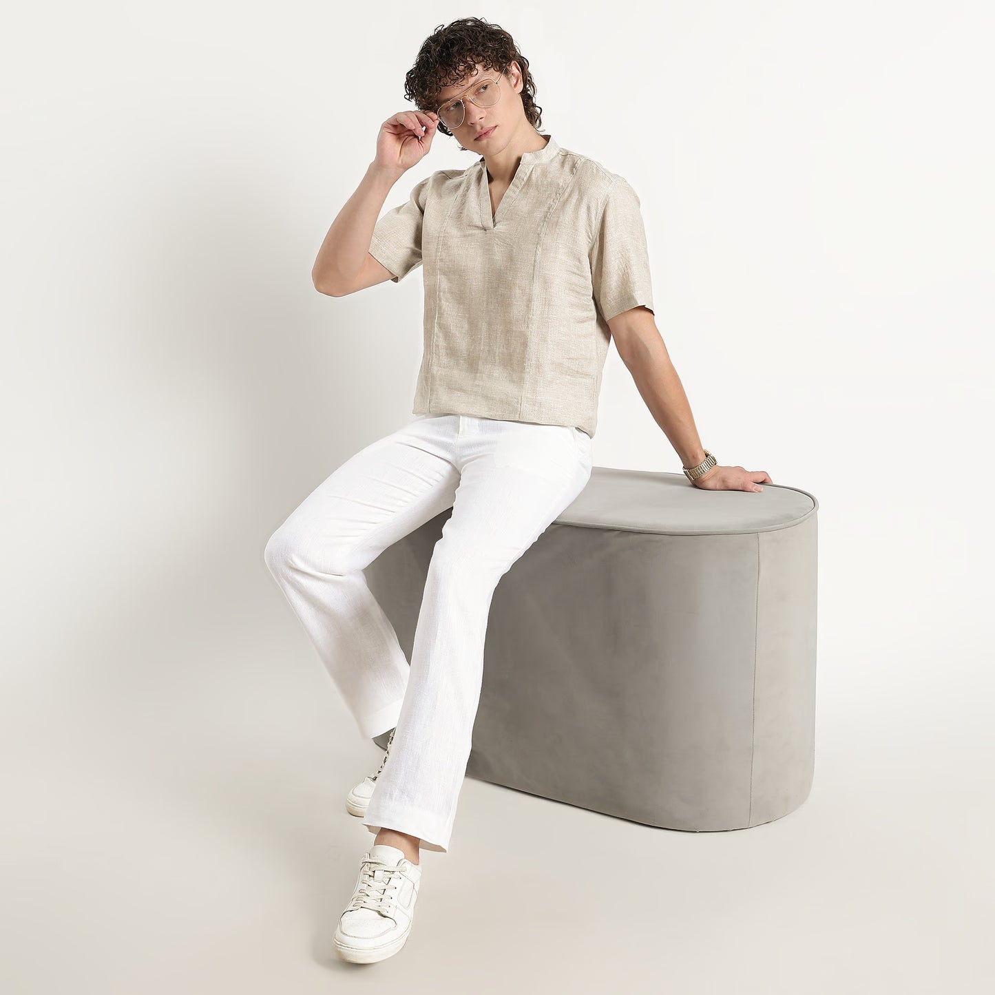 Tovi – Premium Linen V-Neck T-Shirt – Sand