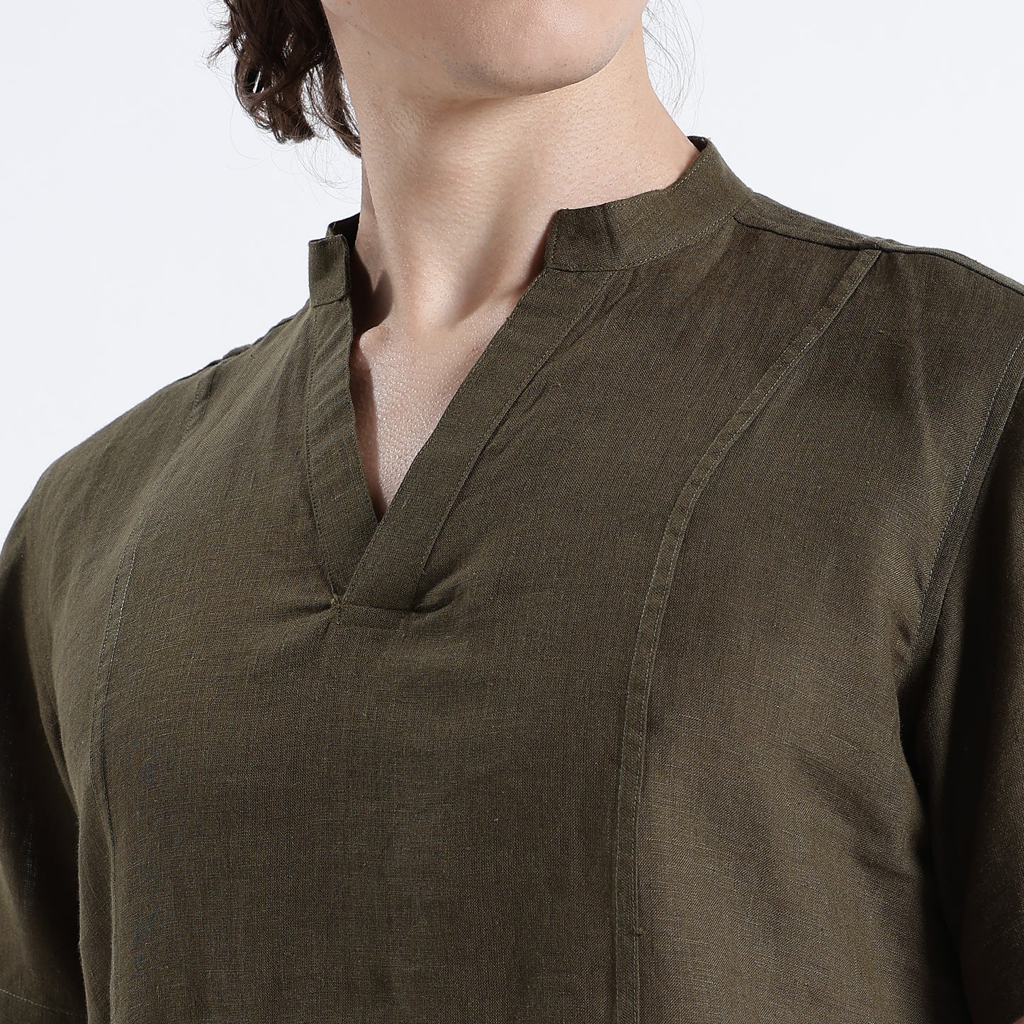 Tovi – Premium Linen V-Neck T-Shirt – Dark Olive