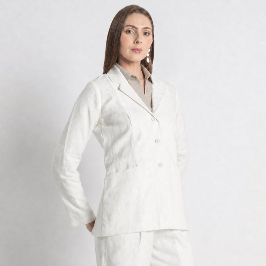 Belucci – Tailored Notch Lapel Linen Blazer – Ivory