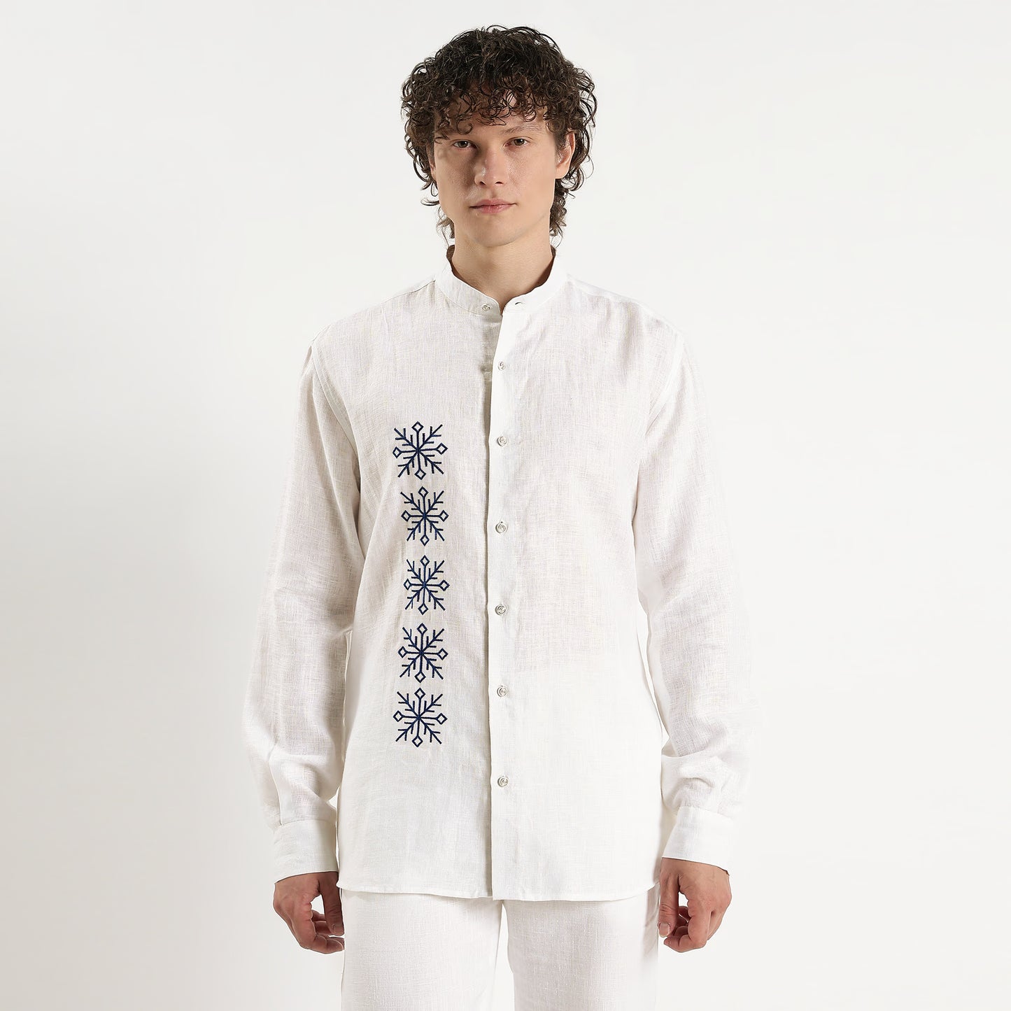 Symbol – Snowflake Embroidered Linen Shirt – Blanc