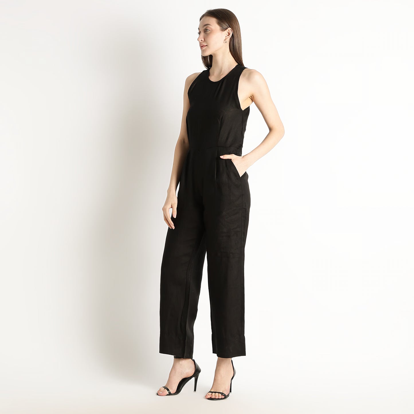 Velora – Sleeveless Wide-Leg Linen Jumpsuit – Noiré