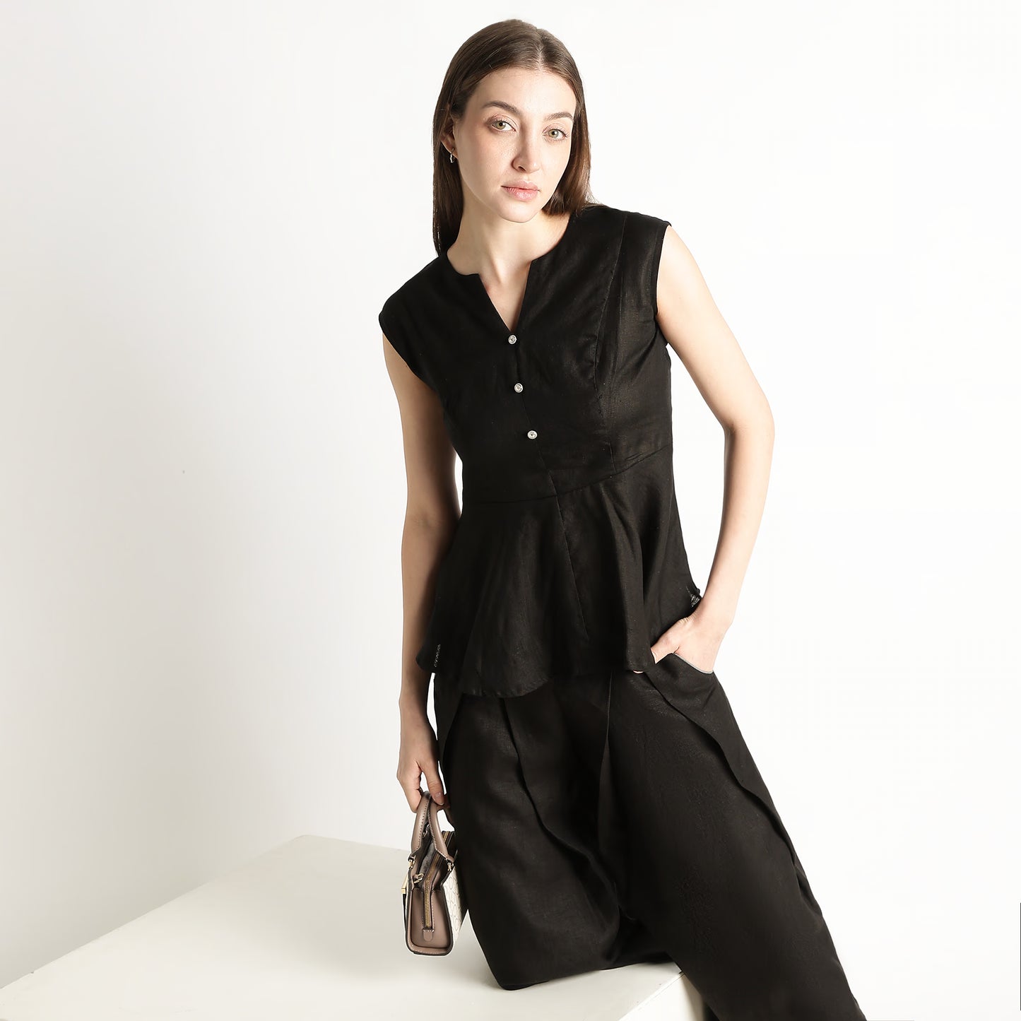 Monroe – Premium Bustlock Peplum Linen Top – Noiré
