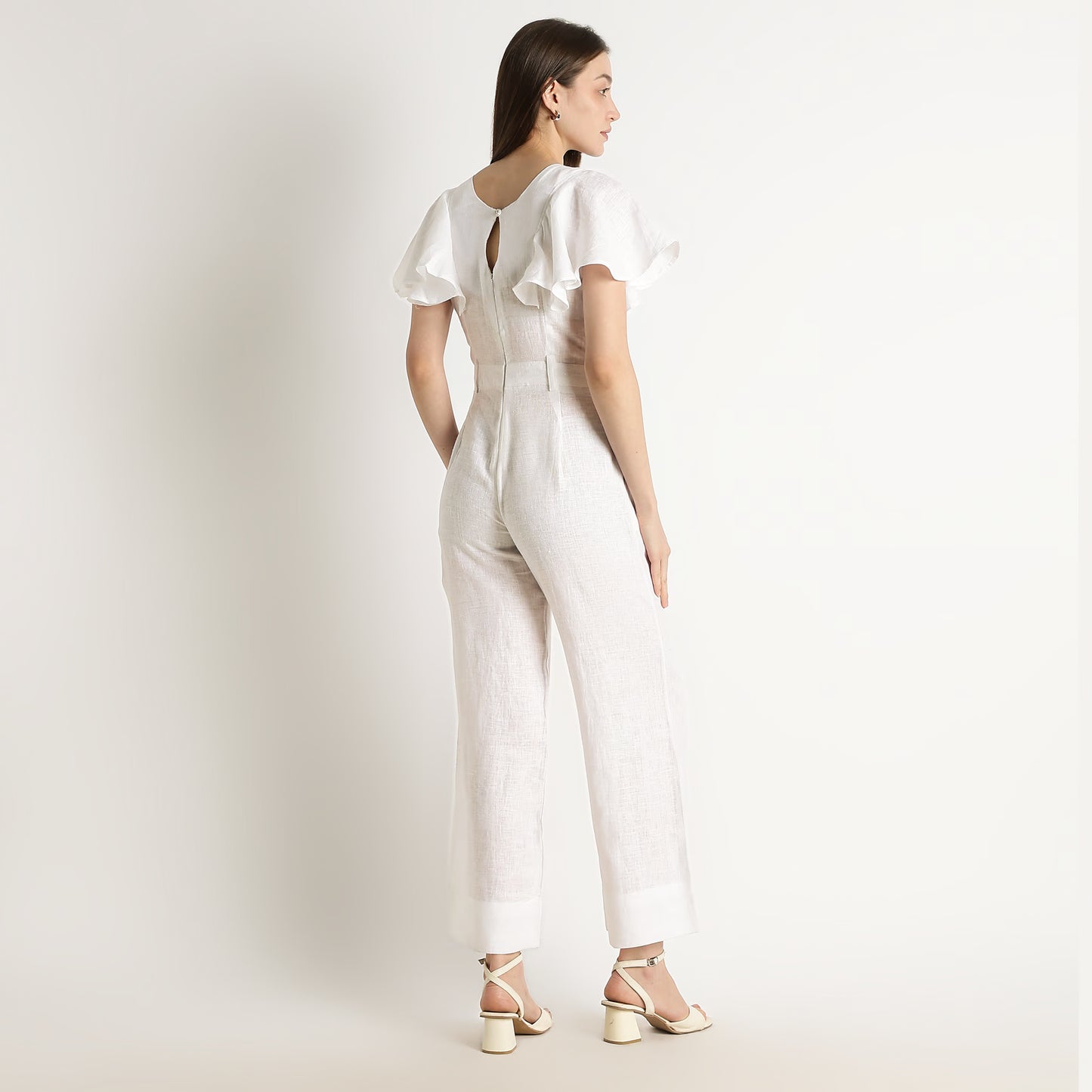 Verona – Fluid Ruffle Sleeve Linen Jumpsuit – Blanc