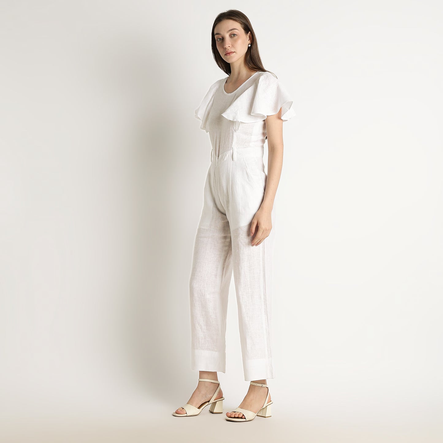 Verona – Fluid Ruffle Sleeve Linen Jumpsuit – Blanc