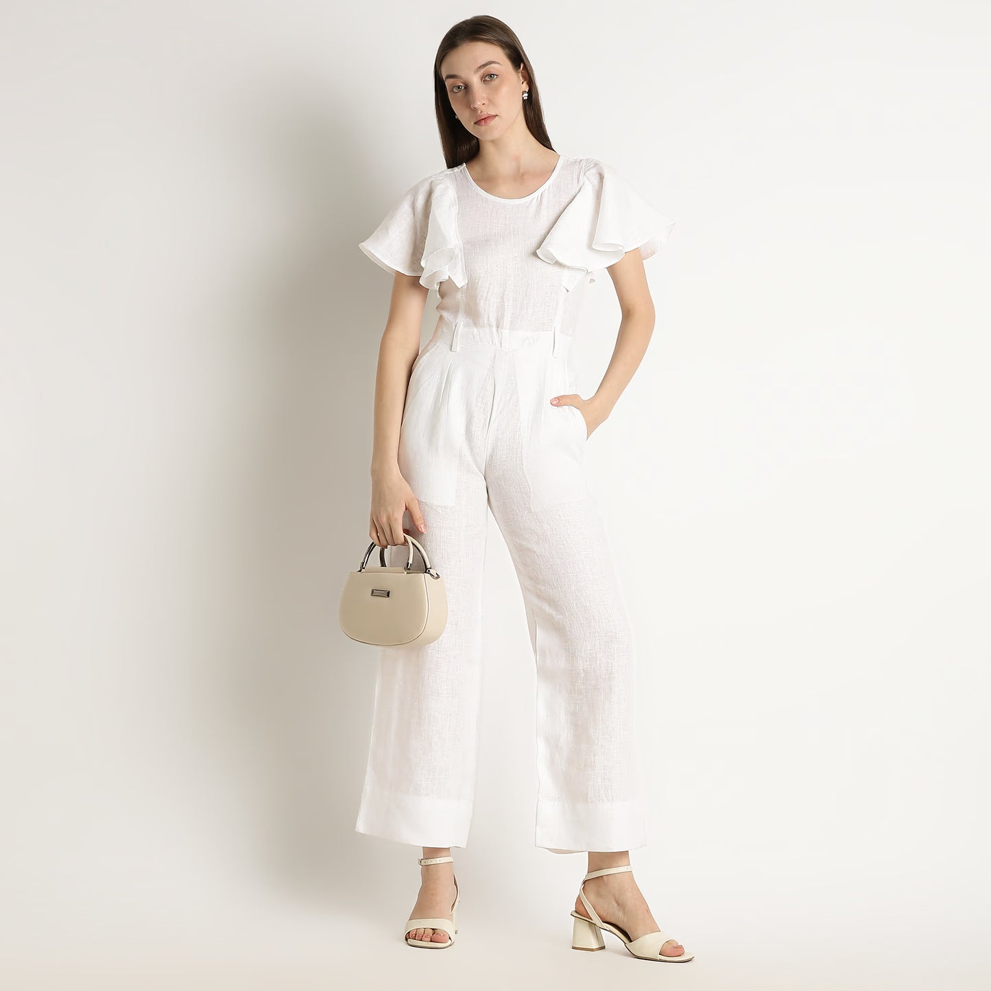 Verona – Fluid Ruffle Sleeve Linen Jumpsuit – Blanc