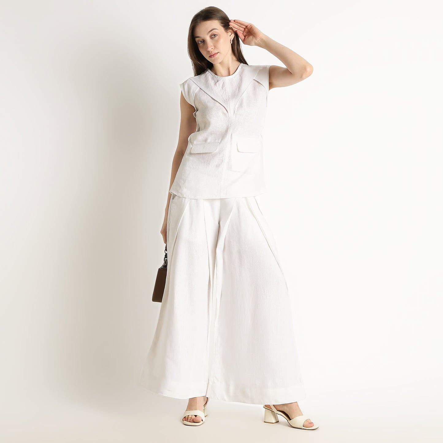 Audrey – Premium Pleated Wide-Leg Linen Trousers – Blanc