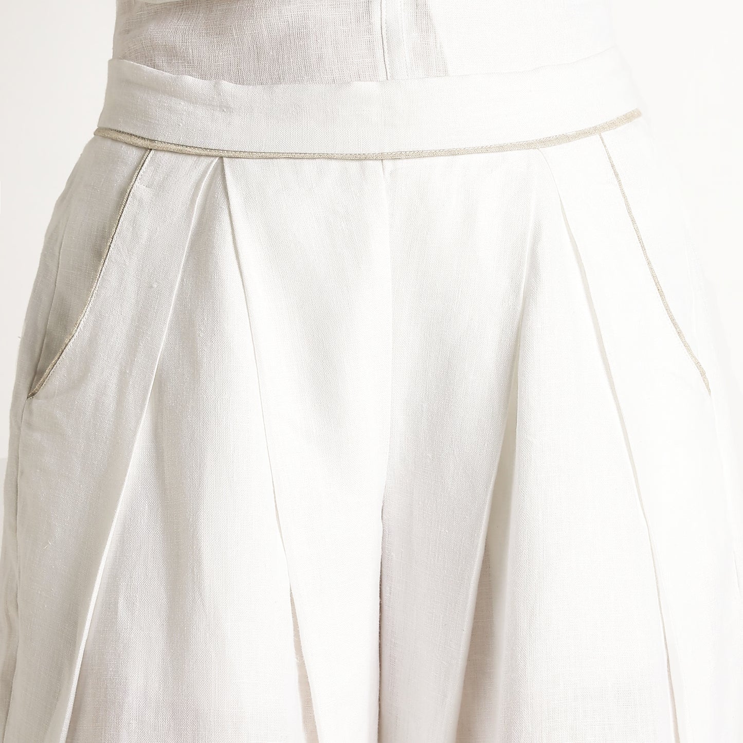 Audrey – Premium Pleated Wide-Leg Linen Trousers – Blanc