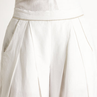 Audrey – Premium Pleated Wide-Leg Linen Trousers – Blanc