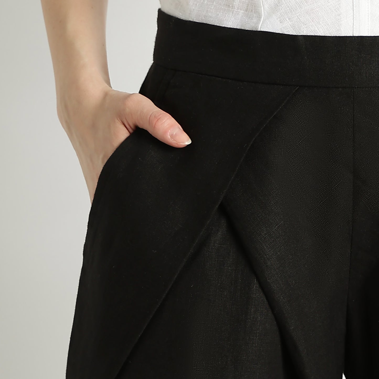 Cleopatra – Premium Tulip Wrap Linen Trousers – Noiré