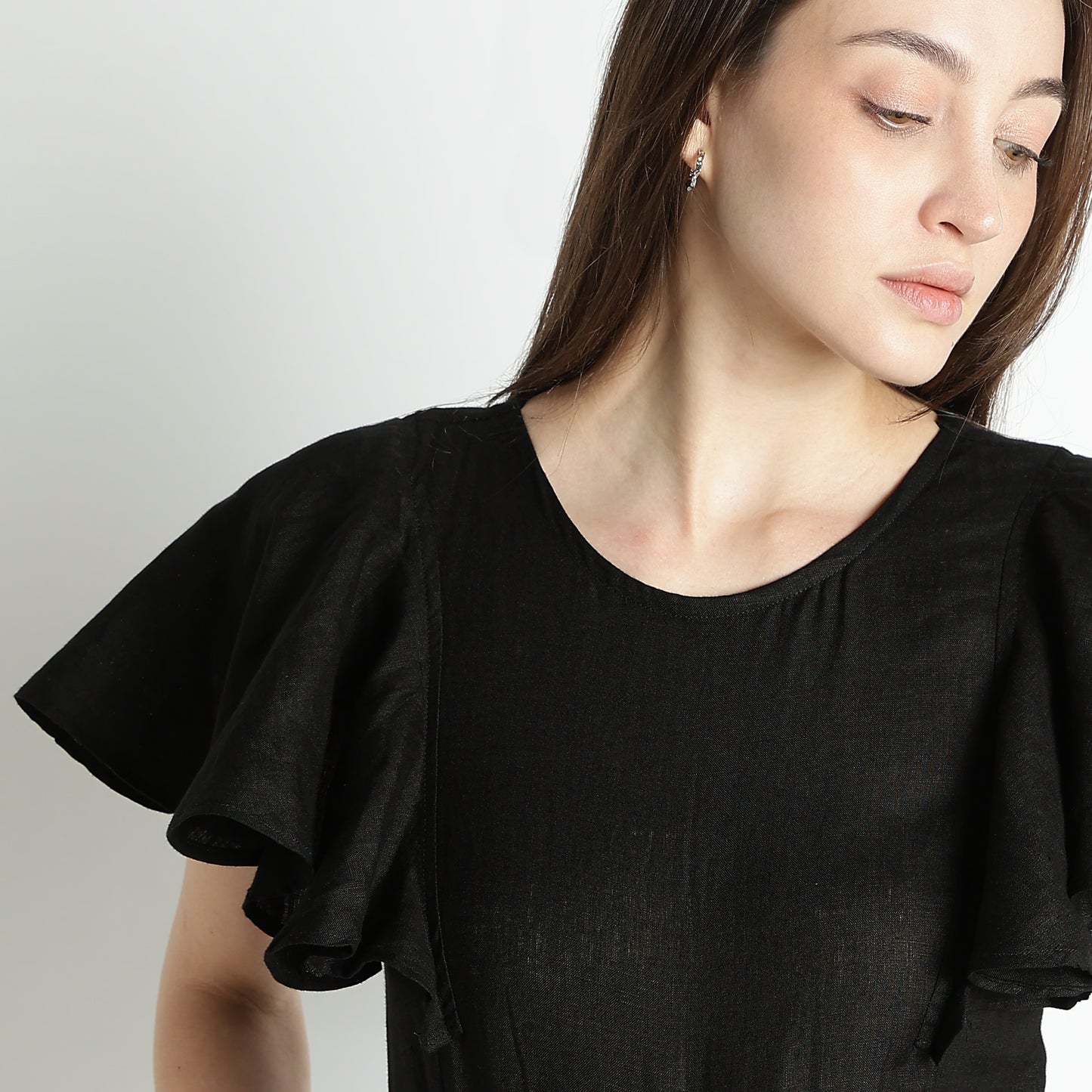 Verona – Fluid Ruffle Sleeve Linen Jumpsuit – Noiré