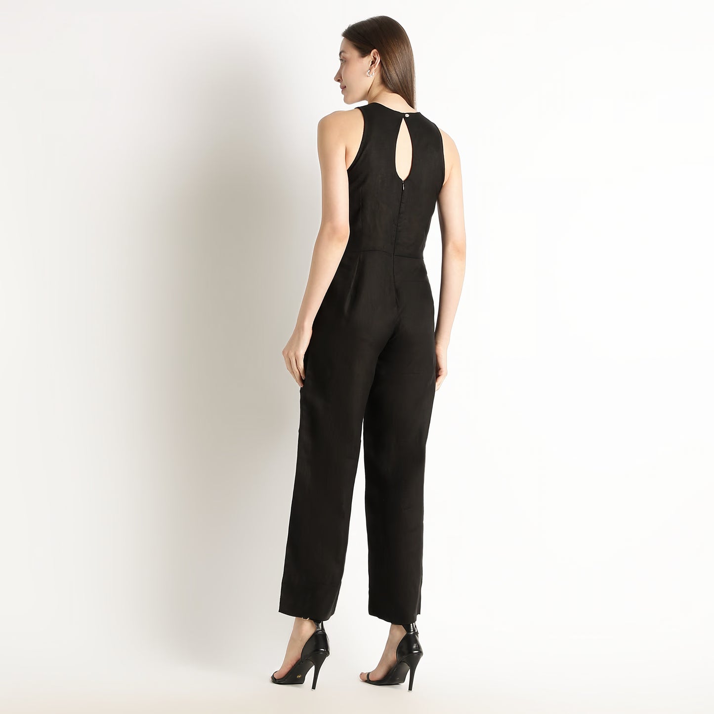 Velora – Sleeveless Wide-Leg Linen Jumpsuit – Noiré
