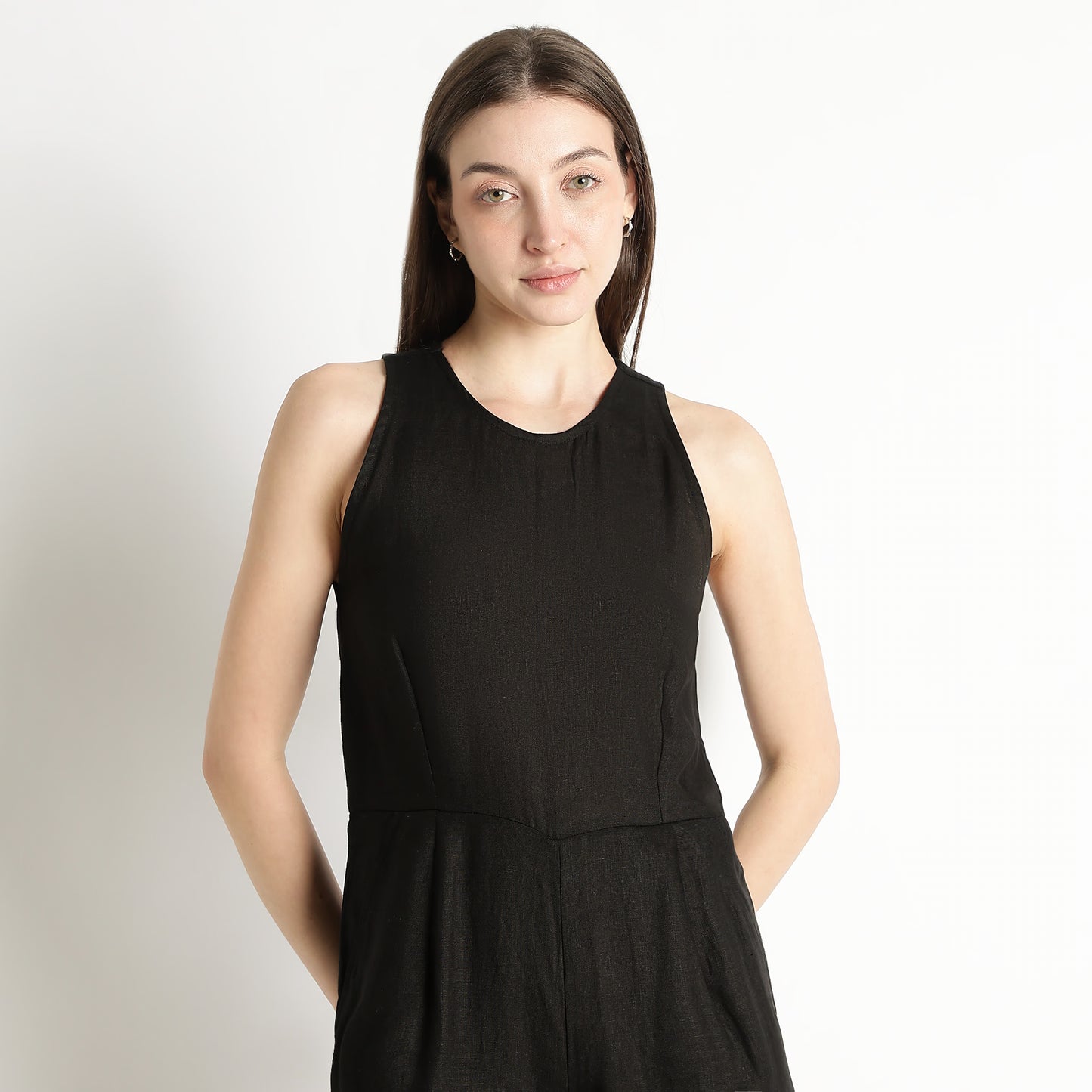 Velora – Sleeveless Wide-Leg Linen Jumpsuit – Noiré