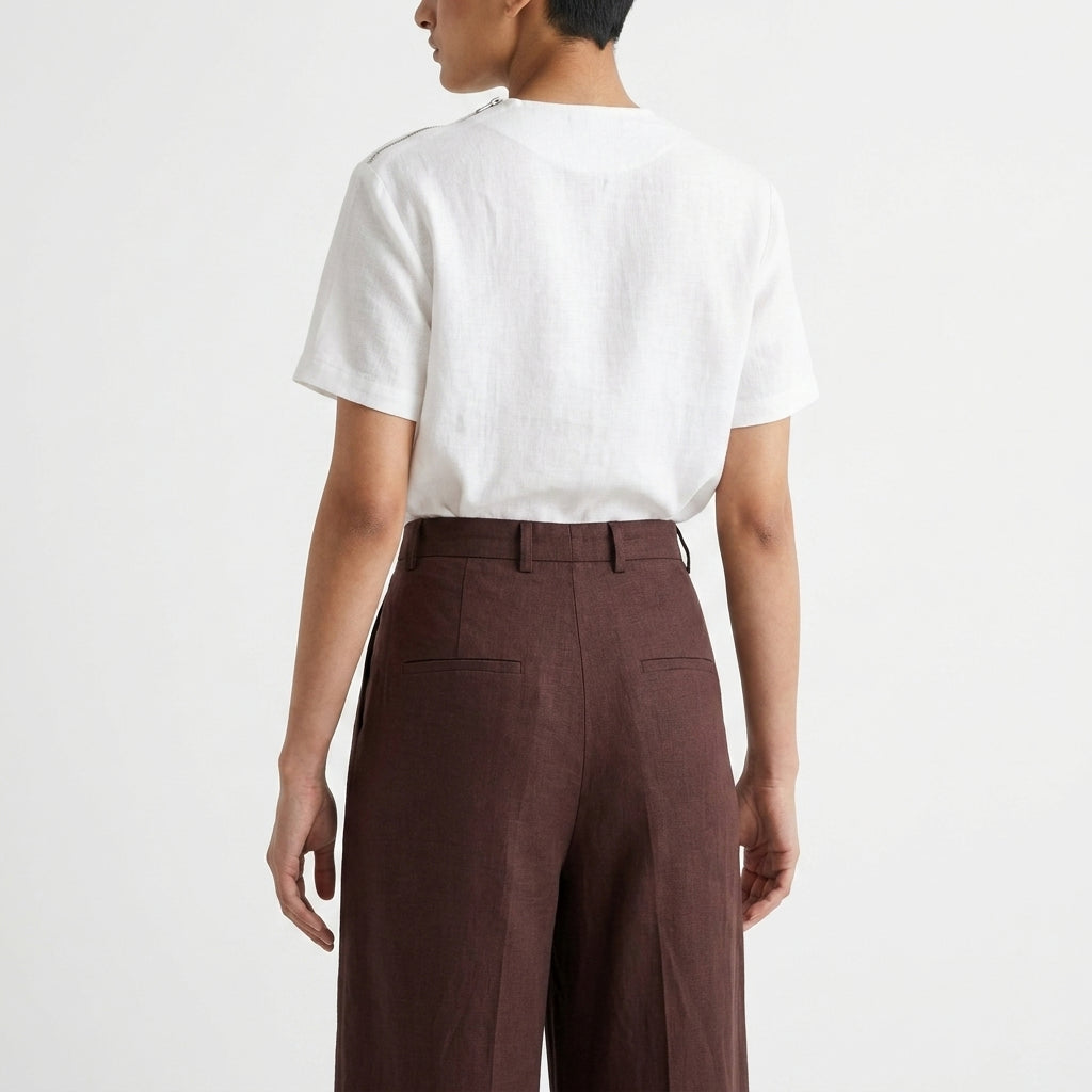 Pura – High-Waisted Pleated Linen Trousers – Coffee