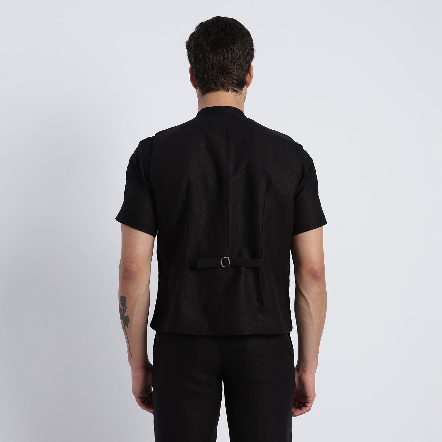 Single-breasted men’s black linen suit waistcoat with a tailored fit