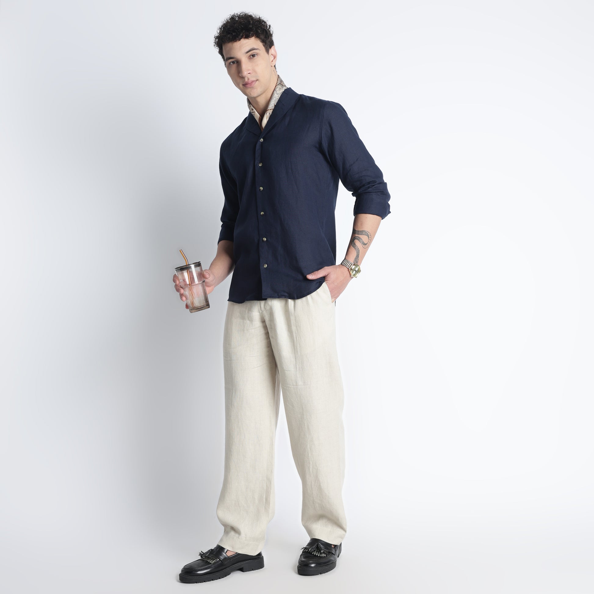 Men’s linen shirt with a continuous rounded shawl collar