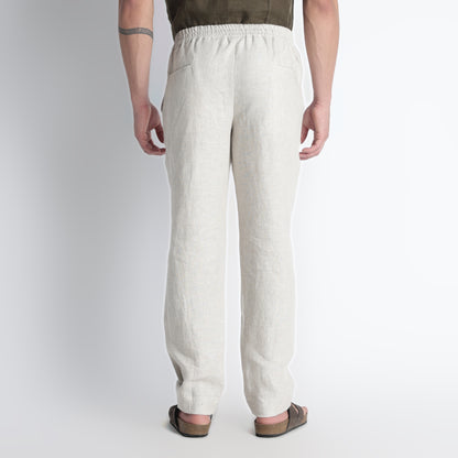 Men’s casual linen shirt in sand designed for everyday wear